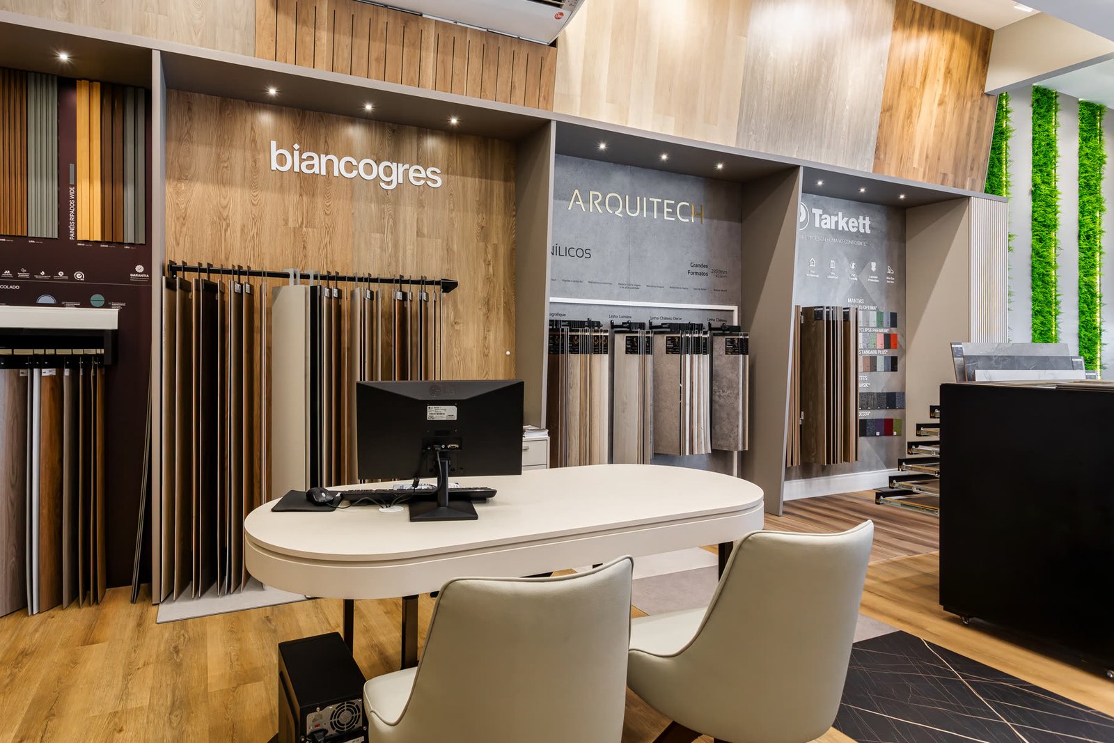 Foto 6 do showroom da Ávila Cortinas e Persianas em Criciúma